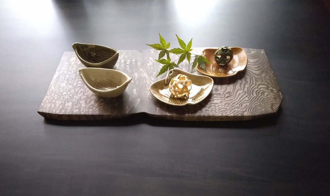 自然美・たくり杢の木皿　　タモ・長皿・プレート・ディスプレイ