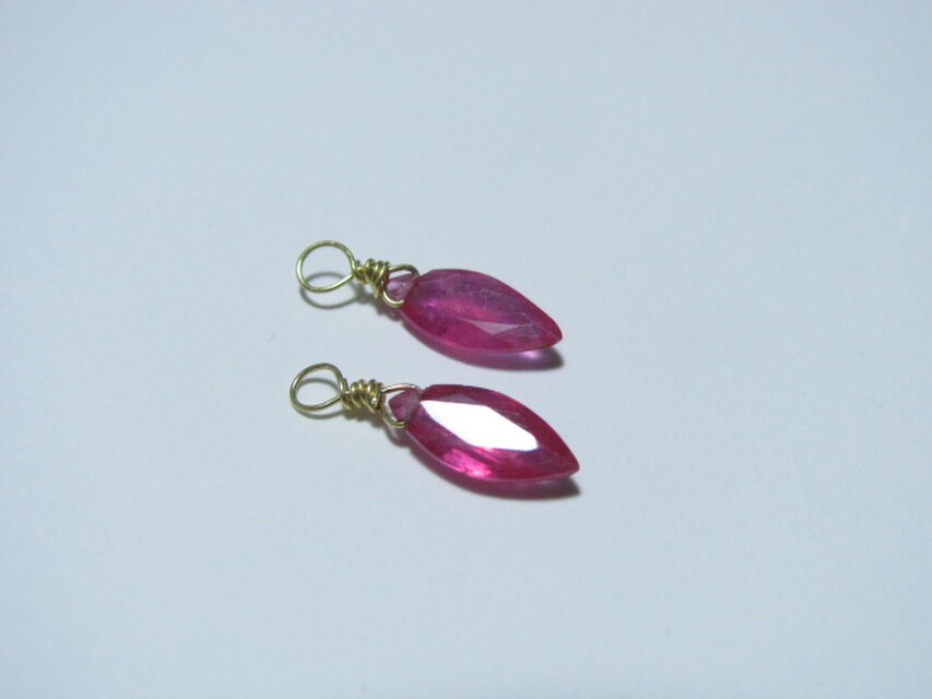 k18YG*ルビーのピアス（イヤリング）チャーム