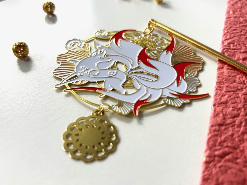 かんざし 紅白の九尾の狐のフィグリー 一本簪 一本挿し 夏秋 大きめ