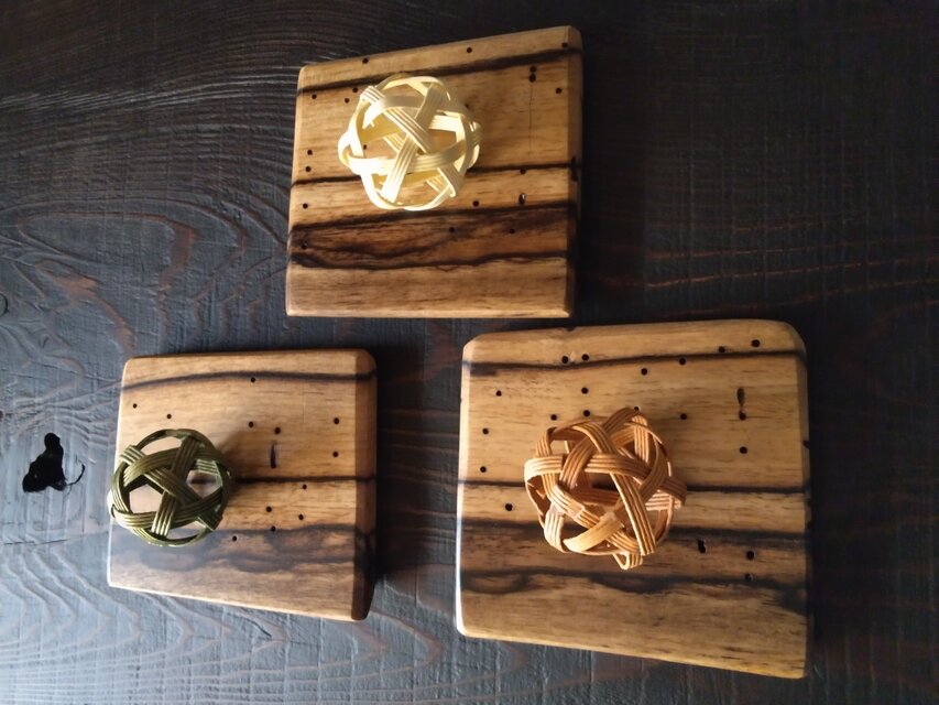 黒柿のミニプレート3枚組