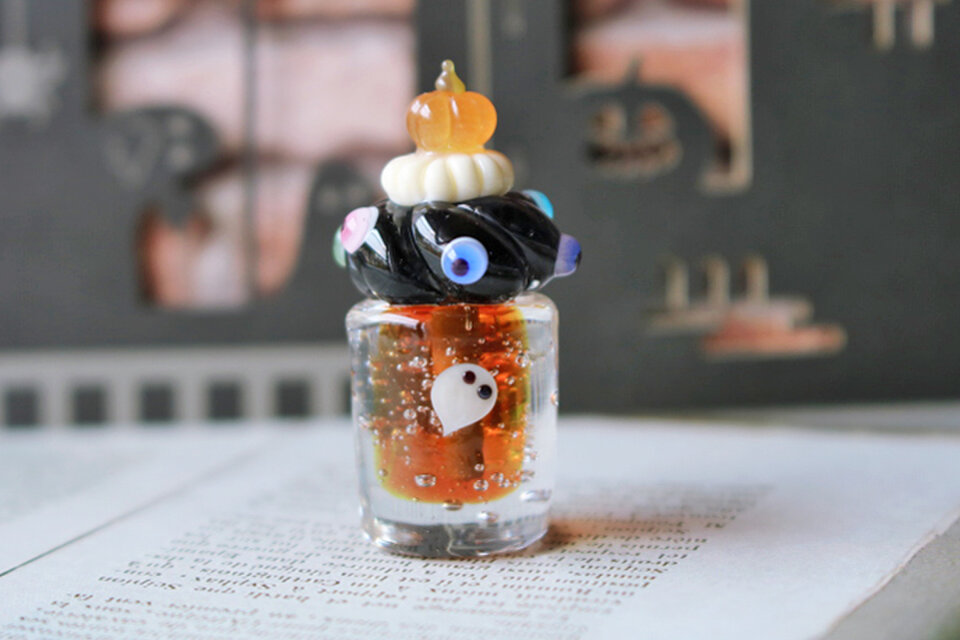 ハロウィン　ガラス細工　ミニチュア ガラスのミニチュア ハロウィンパフェ ☆ガラスのミニチュア