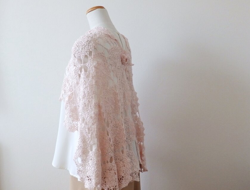 シルク１００％・パールピンクのかぎ針編みストール