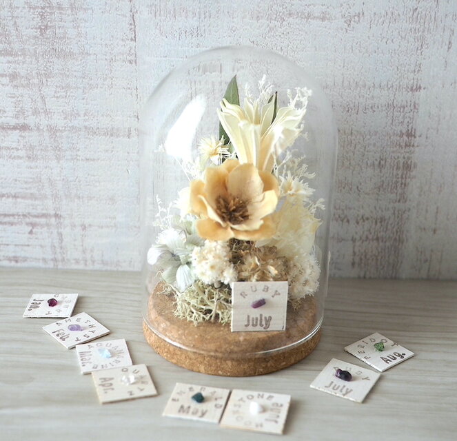 「誕生日プレゼント」 誕生月の天然石 -natural white-