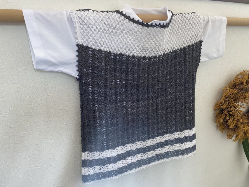 高級エジプト綿の作品　さて　ベスト？　う～ん　ストレートブラウス？