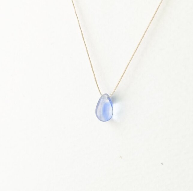 d44【夏まつり】1つぶチェコドロップ 肌にやさしい絹糸のネックレス 糸
