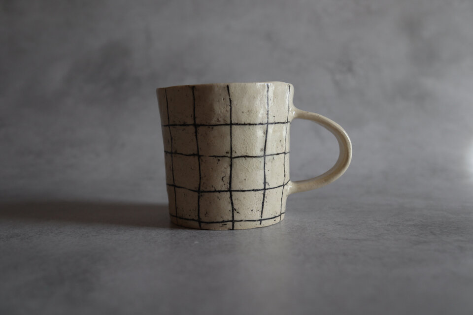 マグカップ　チェック模様