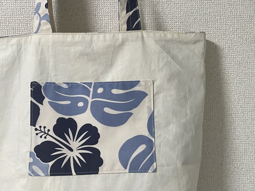アロハ柄のシンプルなトートバッグ* 肩掛けバッグ*エコバッグ
