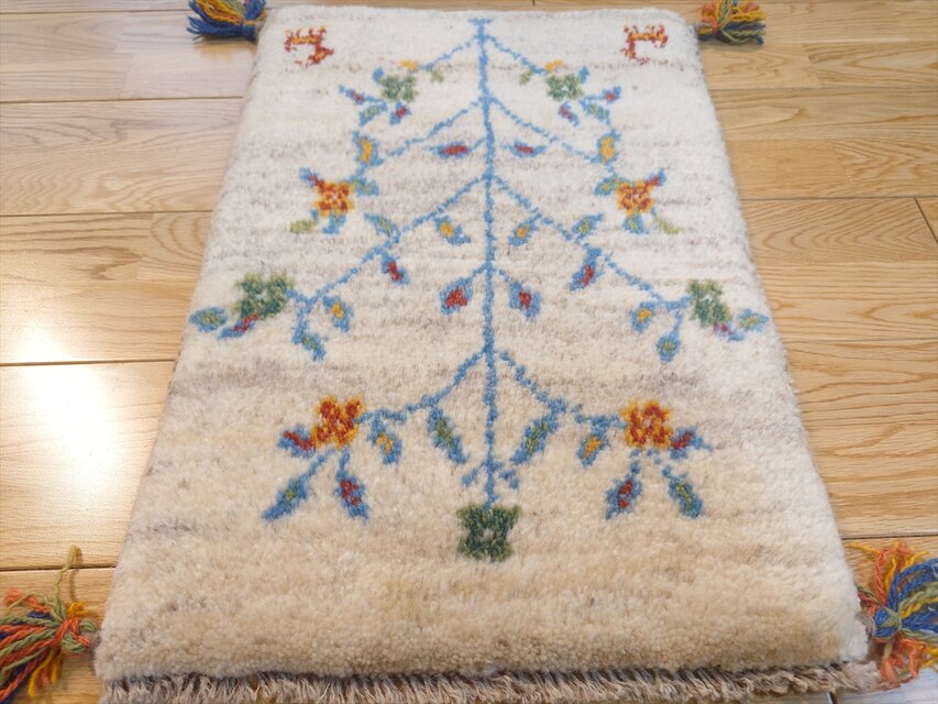 ペルシャ　ギャッベ  玄関　88×60   アイボリー　生命の木　花 ペルシャ ギャッベ 玄関マット小 ラグ 55×39cm アイボリー