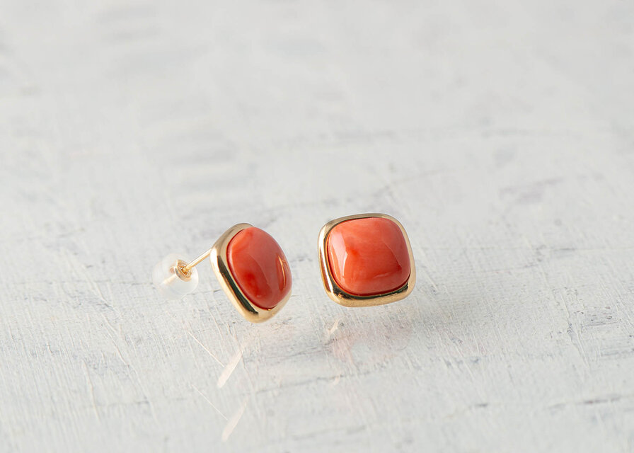 桃珊瑚『La pêche ラ・ペッシュ』ピアス