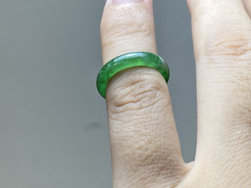L13-178 極品 ピンキーリング 高氷種 濃陽緑 1.5号 天然