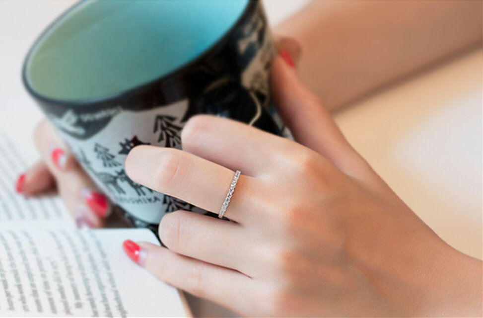 15号のみ キラキラジルコニア指輪 リング ピンキーリング ファランジリング 重ね付けにも～