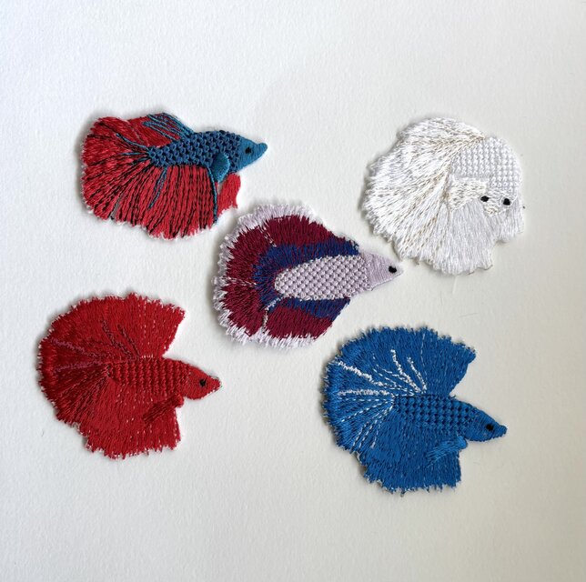 刺繍ワッペン□ベタ□熱帯魚□ | iichi 日々の暮らしを心地よく