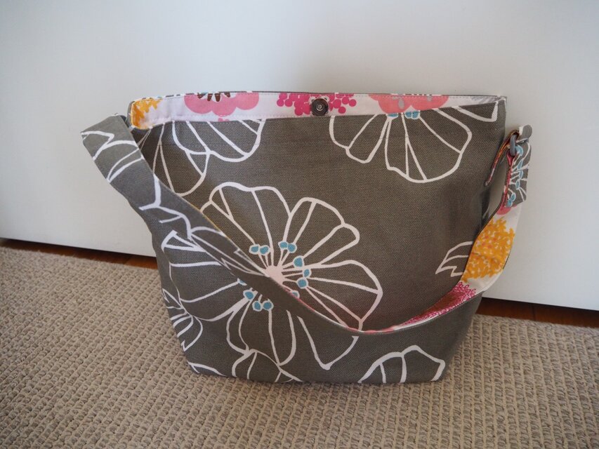 【値下げ】バッグインバッグ＆ポケットティッシュ入れ　⒋