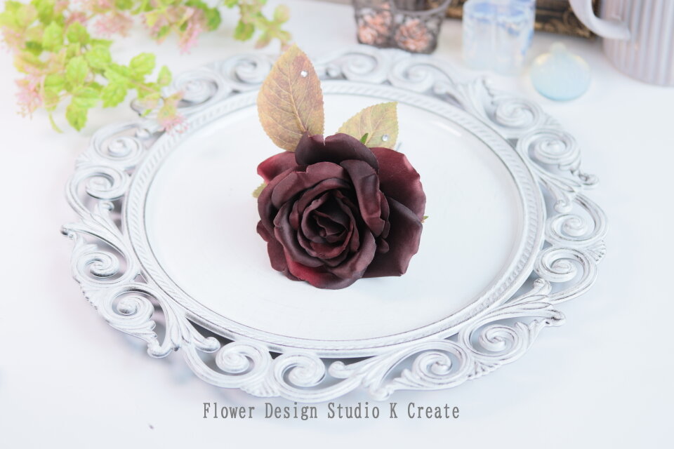 チョコレートレッドの薔薇の髪飾り Uピン仕様 ダークレッド 髪飾り