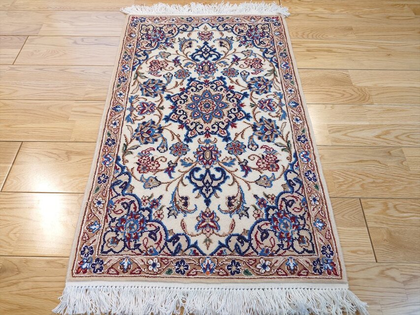 ペルシャ絨毯 ナイン産 ノーラ 玄関マット小 80（88フサ込）x50cm