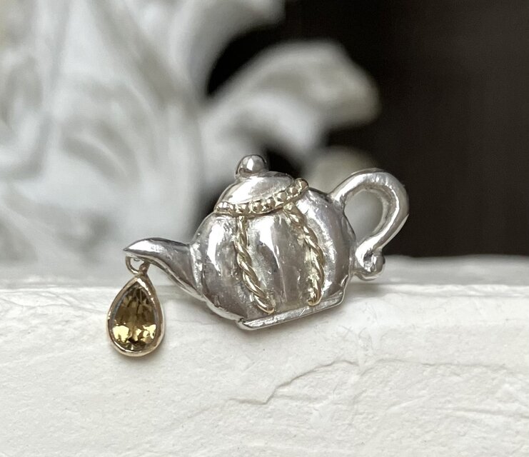 NEW✨ゴールデンドロップ・イヤーカフ（silver925/k10)