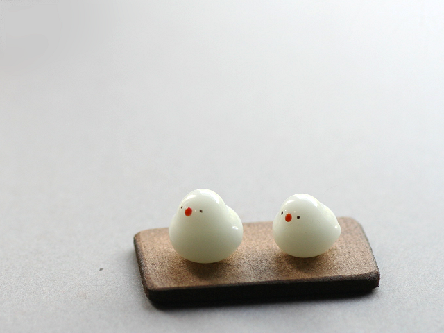 ガラスのミニチュア ”白文鳥” | iichi 日々の暮らしを心地よくする