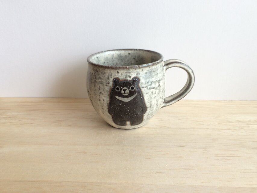 ツキノワグマのマグ（アイボリーマットA）