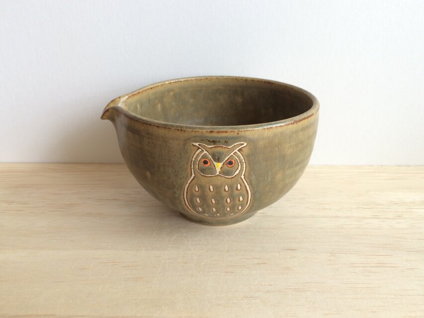 片口鉢（フクロウ）