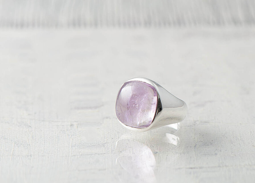 Délice carré（デリス・カレ）アメジストのシルバーリング