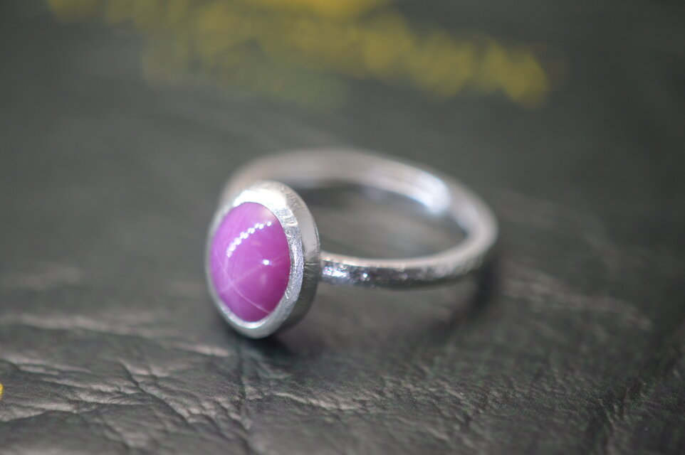 スタールビー リング シルバー925 シンセティックスタールビー 2.75ct | iichi 日々