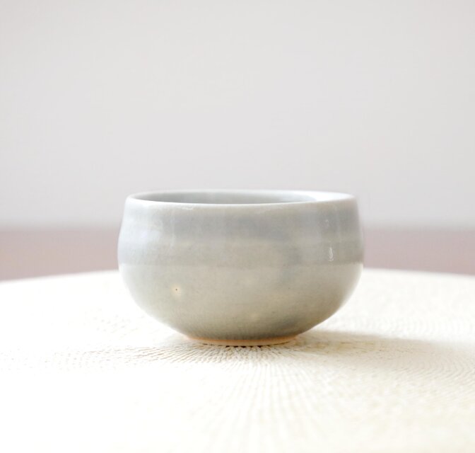 グルーグレーの丸い豆鉢