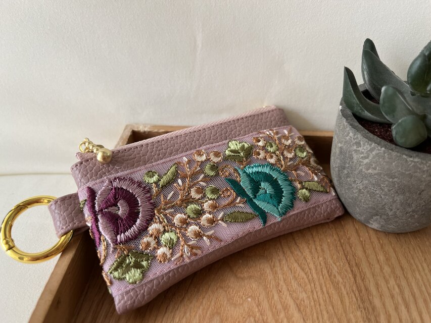 両面インド刺繍ポーチ　10cm  フェイクレザー　カラビナ⑨