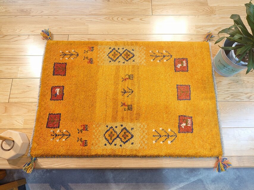 クロ　ペルシャ　玄関 　90x59 ギャベ ペルシャ ギャッベ 玄関マット ラグ 90x60cm 黄金色 生命の木
