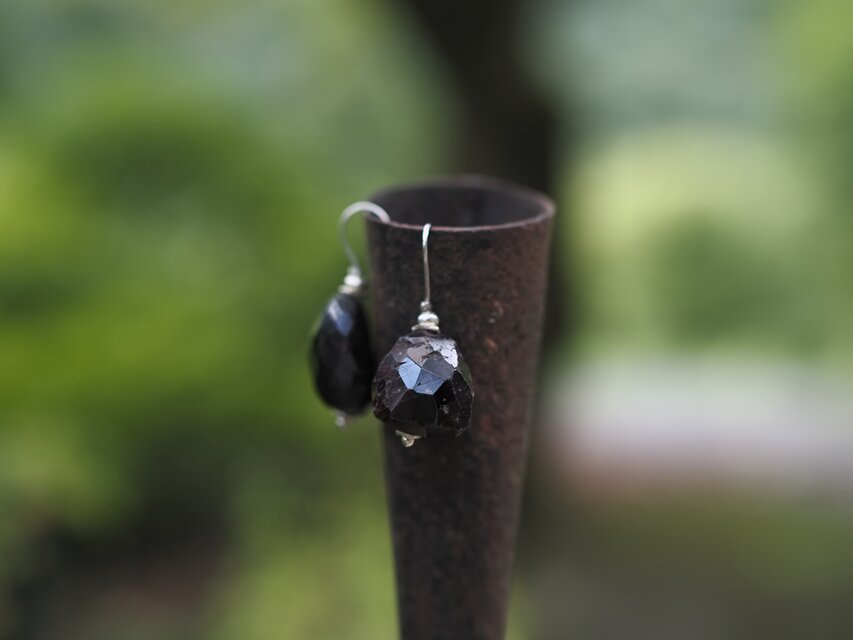 <MTO> -Garnet- large pierce