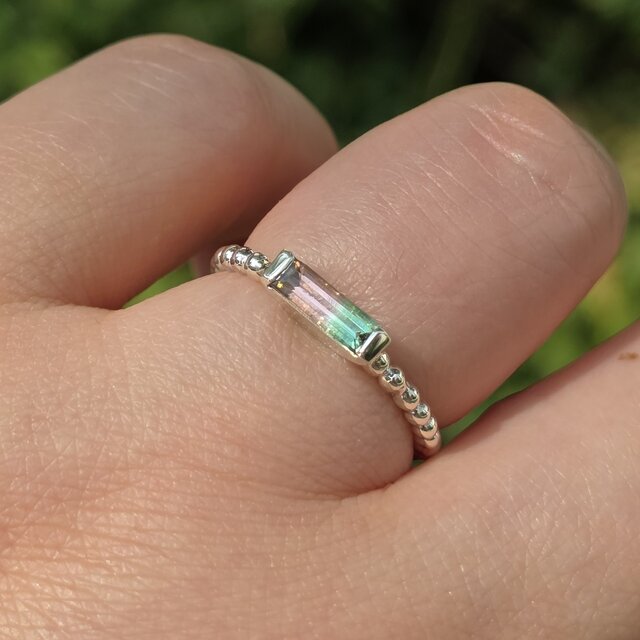 バイカラートルマリン　0.33ct　バゲットカット　2辺留め　シルバーSV925リング