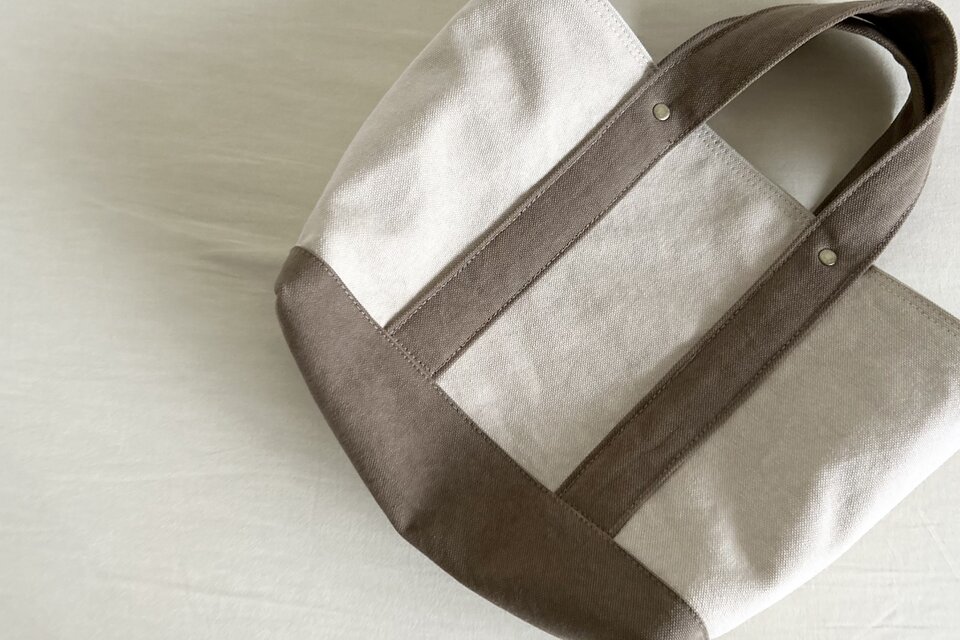 TOTE BAG -bicolor- (M) / ecru × grege