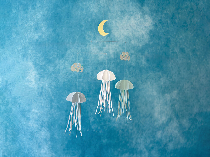 モビール「月夜のクラゲ」