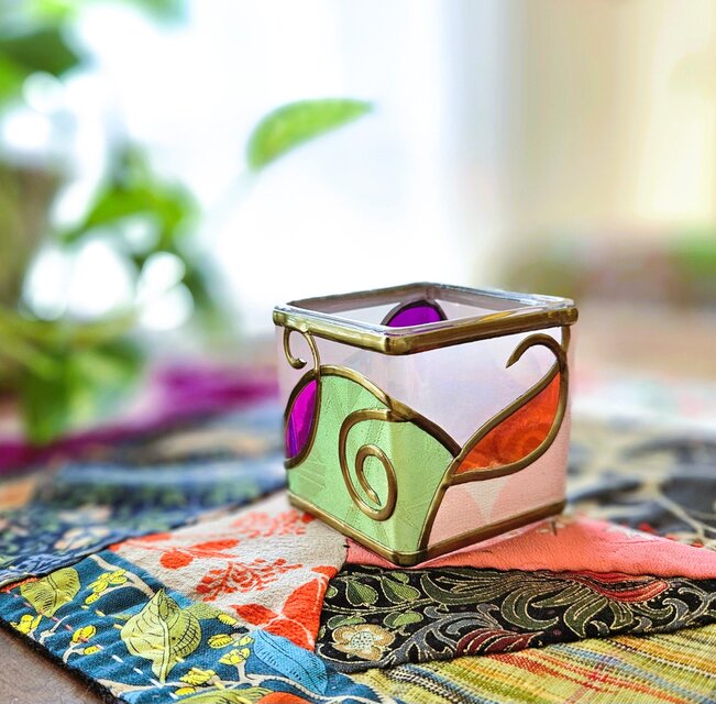 再販 使い方色々／6㎝角小さなガラスの器『琉球和モダン桃』