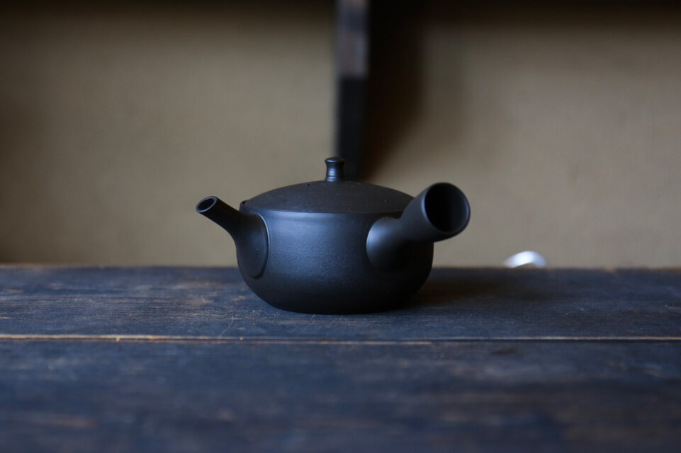 愛知県常滑産・梅原タツオさんのつくる常滑急須・浅丸・230cc