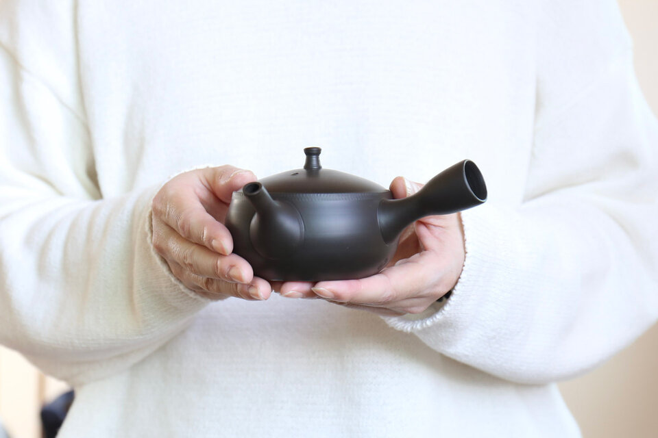 愛知県常滑産・梅原タツオさんのつくる常滑急須・浅袋・ノタ打ち