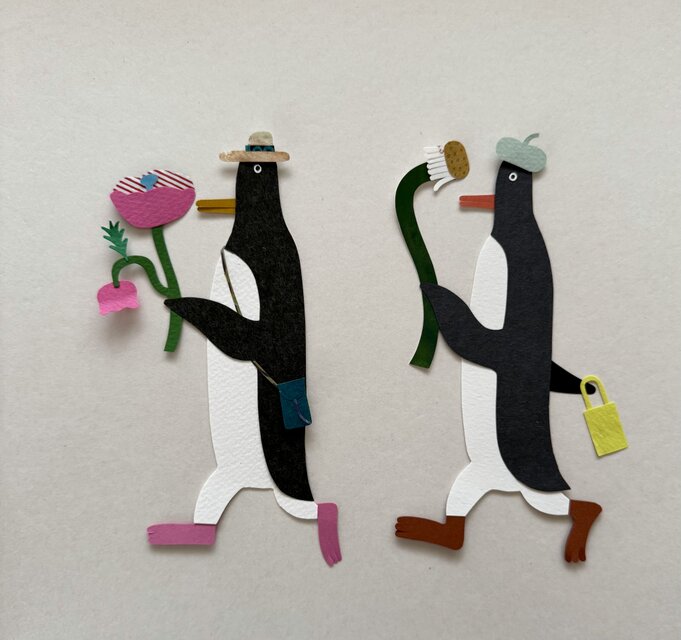 花を運ぶペンギン A ピンクの花　原画のみ