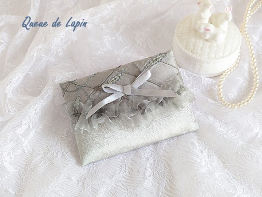 フリルとリボンのポケットティッシュケース