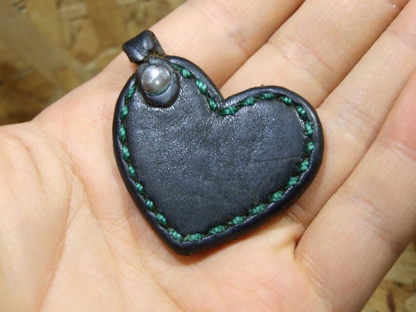 小さいハートのキーホルダー修理