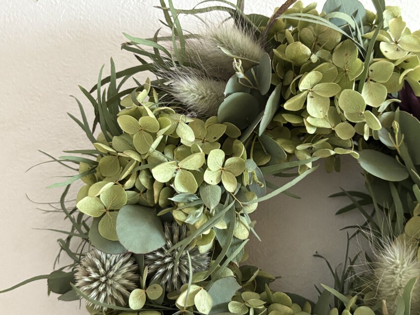 ユーカリとアナベルのリース(リューカデンドロン) | iichi 日々の
