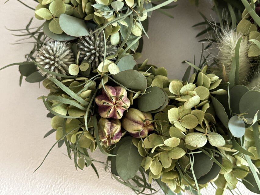 ユーカリとアナベルのリース(リューカデンドロン) | iichi 日々の