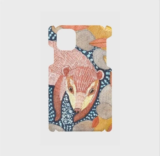 水辺の冒険心｜アナグマ・クルネン｜背面iPhoneケース