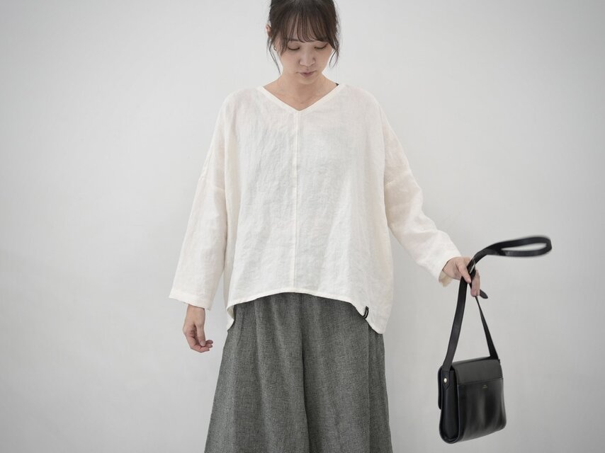 ベルギーリネンのゆったりトップス長袖 オフホワイト　No.370