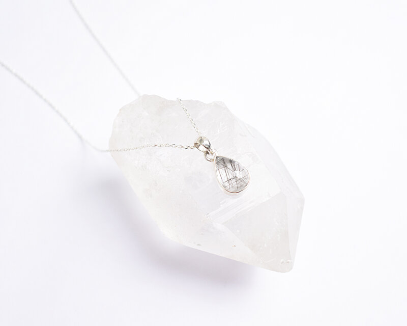 ブラックルチルクォーツ（黒針水晶）のシルバーネックレス シルバー925 