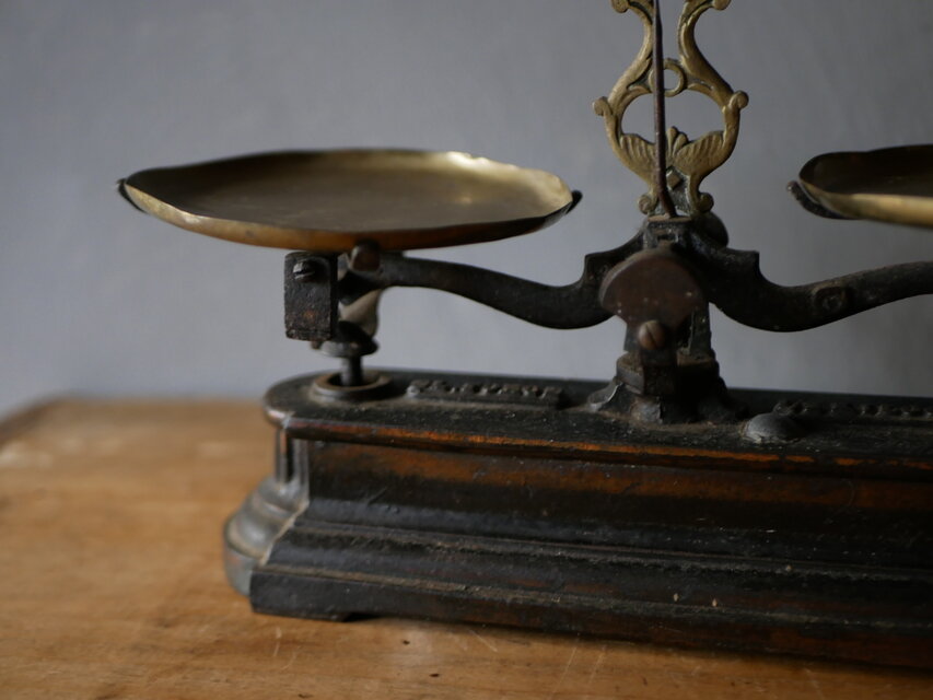 フランスアンティーク　スケール 3-25-300x300.jpg