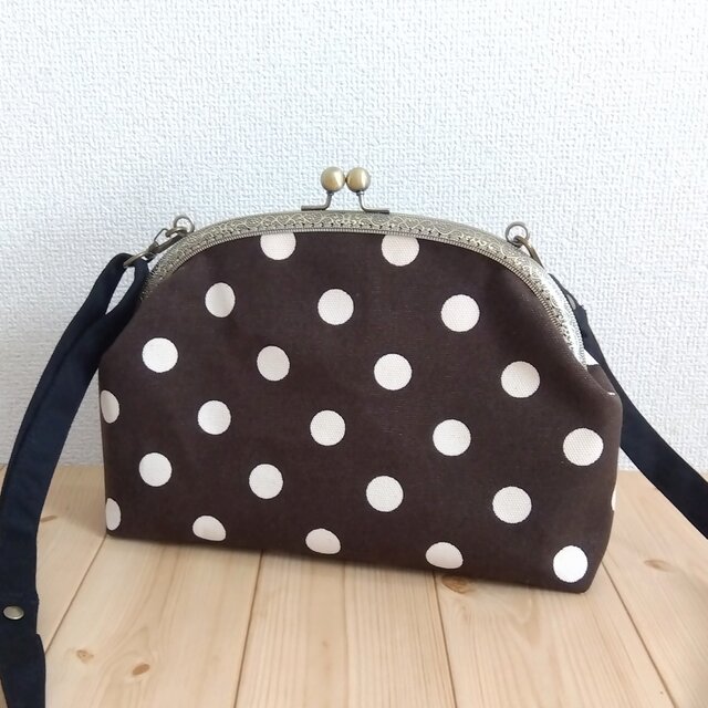 長財布も入る大きめ　ドット帆布のがま口ショルダーバッグ　25cm口金　ブラウン　362