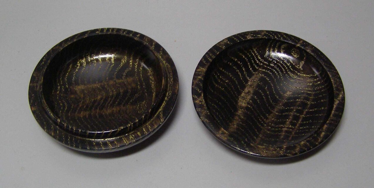タモ斑杢#玉杢黒漆染め　木目沈金　ミニ食蘢 タモ玉杢斑杢造り 黒漆染 杢目沈金 ミニ食籠 香合にも | iichi