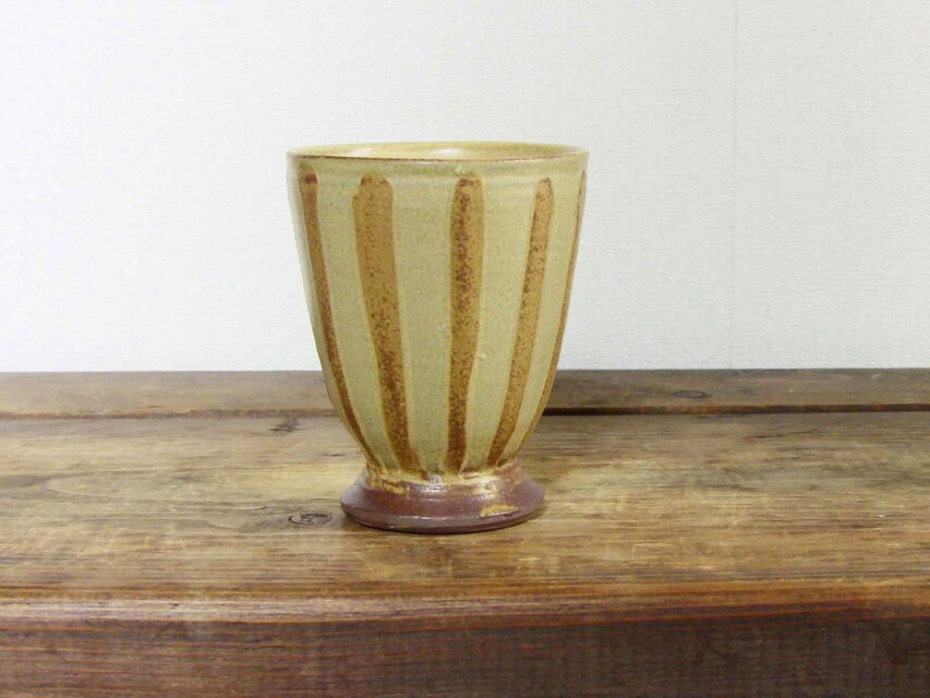 フリーカップ（伊羅保）