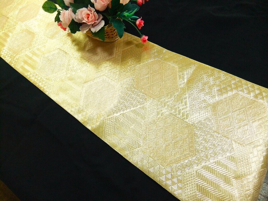 16)2361】200cm/佐賀錦・金糸亀甲文様/タペストリー・テーブル 16)2361】200cm/佐賀錦・金糸亀甲文様/タペストリー・テーブル