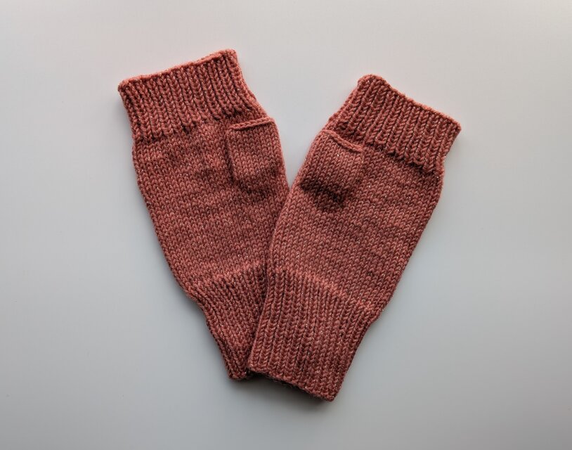 ラメ入りハンドウォーマー　サーモンピンク　銀ラメ