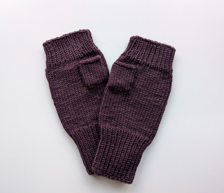 ラメ入りハンドウォーマー　ダークプラム　金ラメ